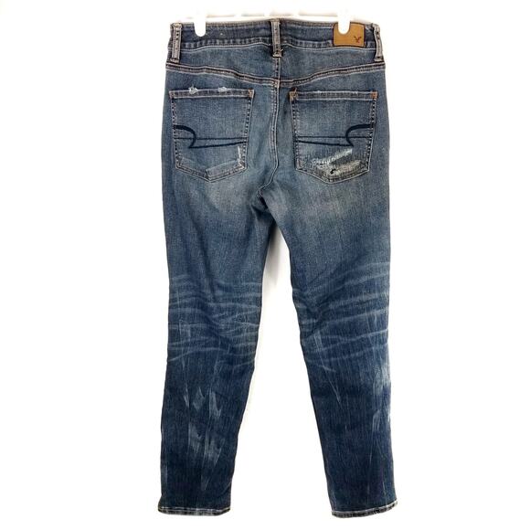American Eagle Tomgirl Button Fly Distressed Jeans Size 4 - Picture 2 of 10